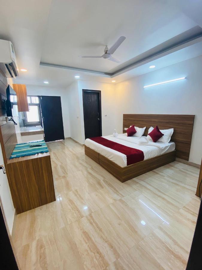 As Global Otel Noida Dış mekan fotoğraf